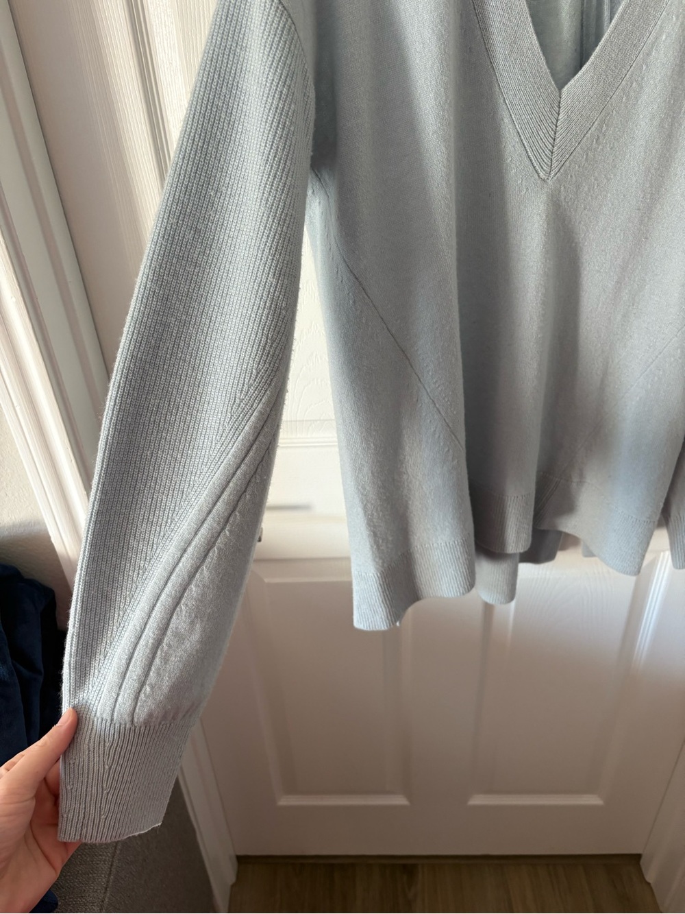 Rag & Bone Logan 100% Cashmere V-Neck Sweater Seafoam Blue Oversized Size S - Picture 3 of 7